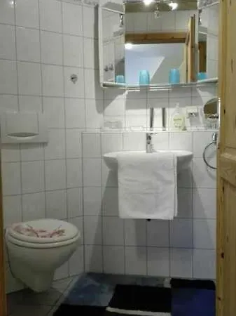 Gaestehaus Waldblick Homestay *